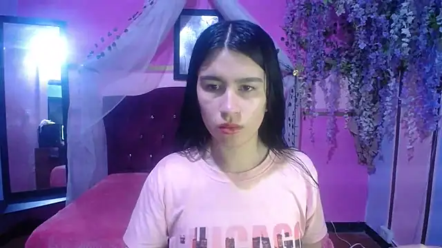 GraceSquirtExtrem online show from 18, 3, 2025
