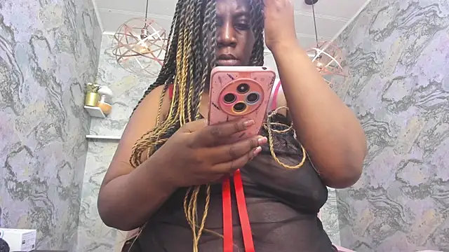 nefertiti ebony online show from 28, 4, 2026