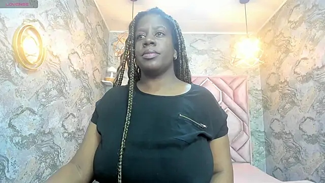 nefertiti ebony online show from 15, 10, 2025