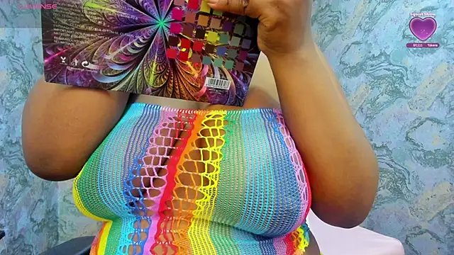 nefertiti ebony online show from 7, 11, 2025