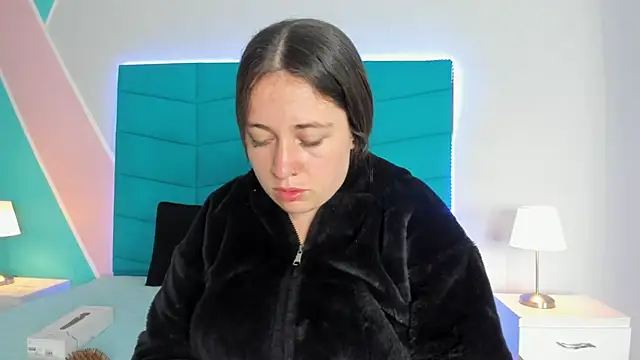Luciana brown  online show from 21, 3, 2025
