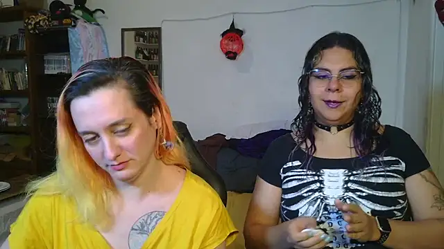 Evelan420 online show from 4, 11, 2025