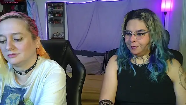Evelan420 online show from 3, 7, 2026