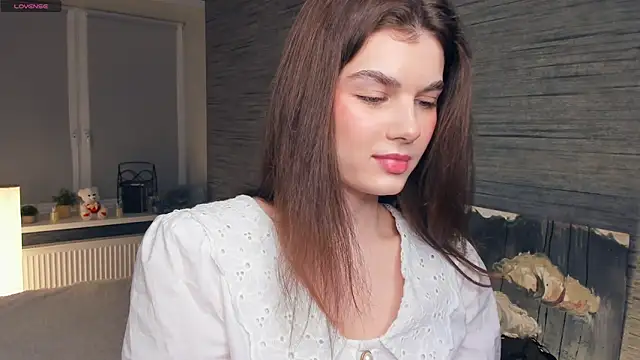 FloraDobb online show from 25, 2, 2025