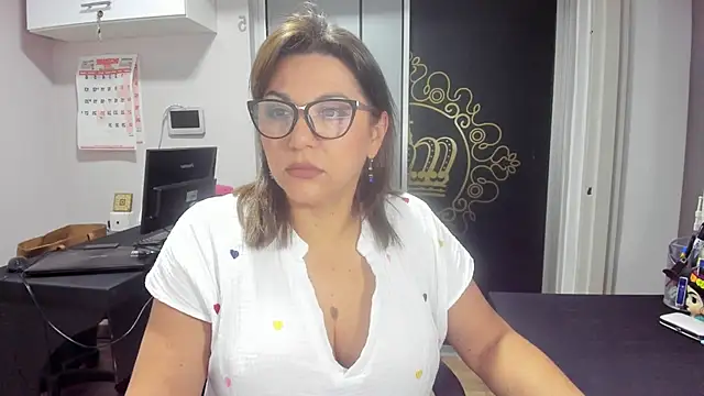 TiffanyyWilson online show from 7, 3, 2026