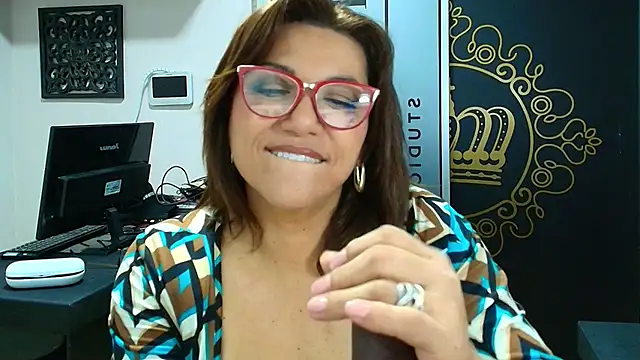 TiffanyyWilson online show from 1, 5, 2026