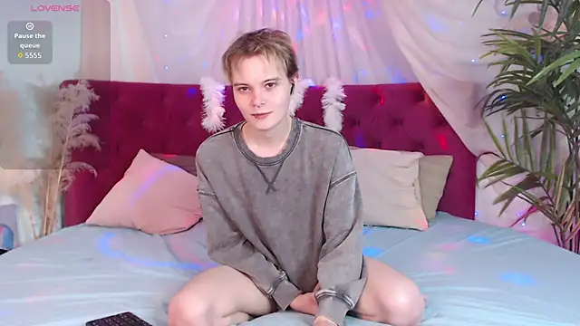 Snapshot of DemianEnglen chatting on 22, 10, 2025 DemianEnglen online show from 22, 10, 2025