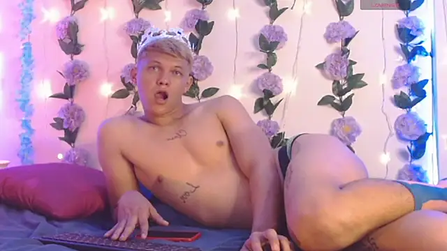 izan 20 online show from 27, 2, 2026