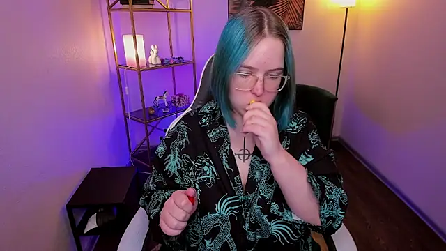 Manic pixie  online show from 31, 7, 2026