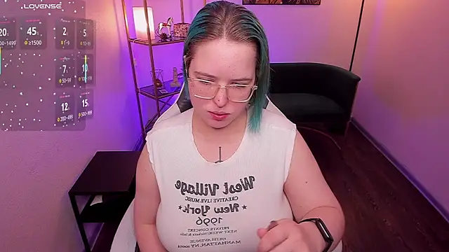 Manic pixie  online show from 4, 7, 2026