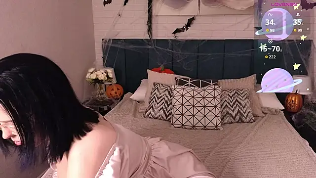 Snapshot of Manic_pixie_ chatting on 21, 10, 2025 Manic pixie online show from 21, 10, 2025