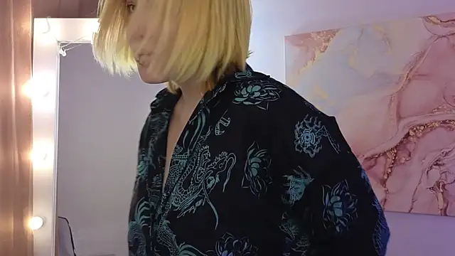 Manic pixie  online show from 4, 2, 2025