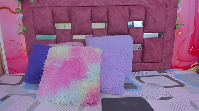 scarlett  evans  online show from 16, 3, 2026