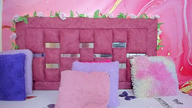 scarlett  evans  online show from 20, 4, 2026