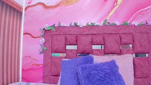 scarlett  evans  online show from 13, 11, 2025