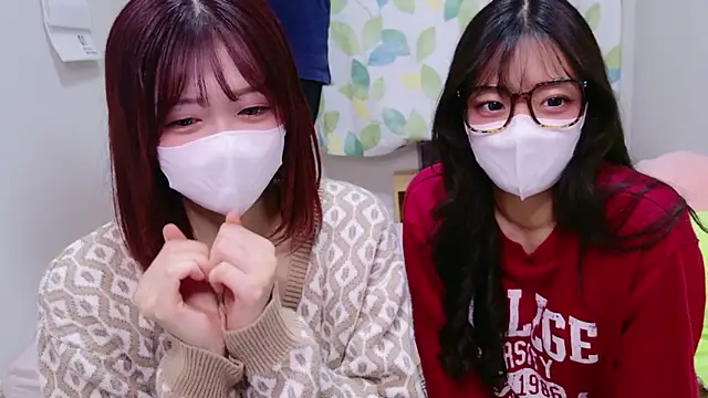 NA-KAREN-V8 online show from 5, 12, 2025