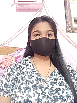 Snapshot of Simran-001 chatting on 18, 9, 2025 Simran-001 online show from 18, 9, 2025