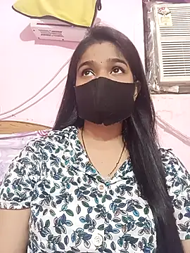 Snapshot of Simran-001 chatting on 5, 10, 2025 Simran-001 online show from 5, 10, 2025