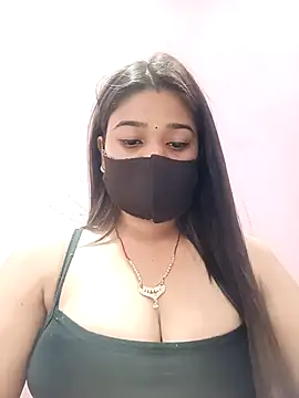 Snapshot of Simran-001 chatting on 5, 5, 2026 Simran-001 online show from 5, 5, 2026