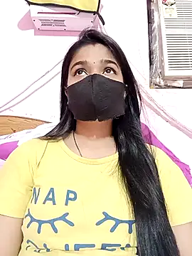 Snapshot of Simran-001 chatting on 2, 10, 2025 Simran-001 online show from 2, 10, 2025