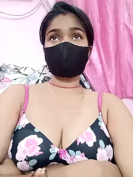 Snapshot of Simran-001 chatting on 7, 3, 2025 Simran-001 online show from 7, 3, 2025