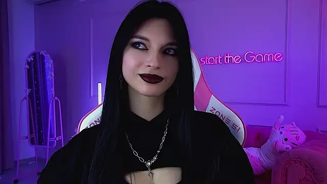 Snapshot of BeverlyMost chatting on 5, 5, 2026 BeverlyMost online show from 5, 5, 2026