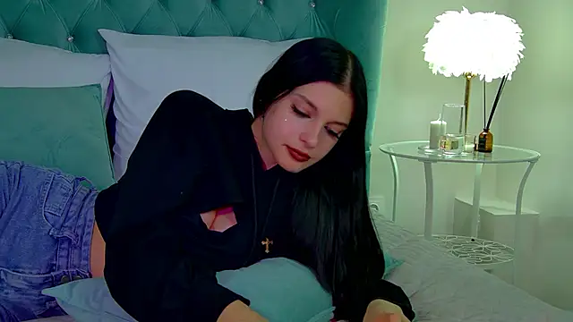 BeverlyMost online show from 4, 2, 2025