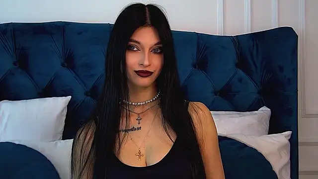 Snapshot of BeverlyMost chatting on 7, 6, 2026 BeverlyMost online show from 7, 6, 2026