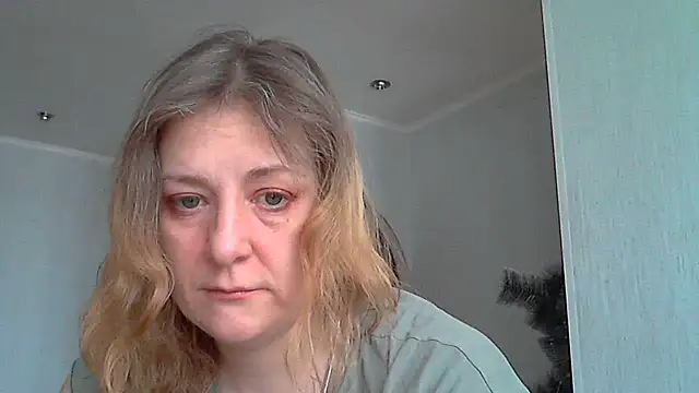 Snapshot of WriterInna44 chatting on 9, 2, 2025 WriterInna44 online show from 9, 2, 2025
