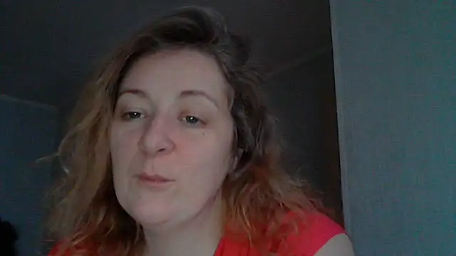 Snapshot of WriterInna44 chatting on 2, 2, 2025 WriterInna44 online show from 2, 2, 2025