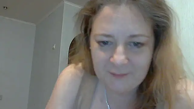 Snapshot of WriterInna44 chatting on 14, 2, 2025 WriterInna44 online show from 14, 2, 2025