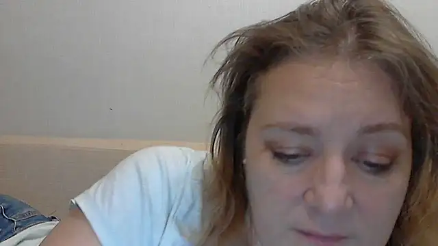Snapshot of WriterInna44 chatting on 11, 2, 2025 WriterInna44 online show from 11, 2, 2025