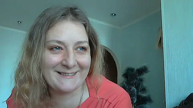 Snapshot of WriterInna44 chatting on 21, 2, 2025 WriterInna44 online show from 21, 2, 2025