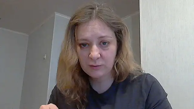 Snapshot of WriterInna44 chatting on 10, 2, 2025 WriterInna44 online show from 10, 2, 2025