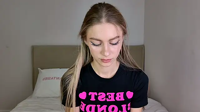 GabriellaOlsen online show from 5, 11, 2025