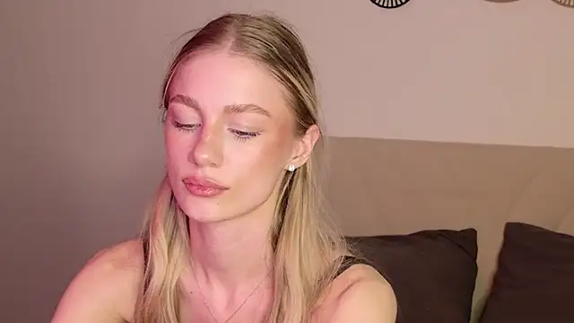 GabriellaOlsen online show from 12, 4, 2026