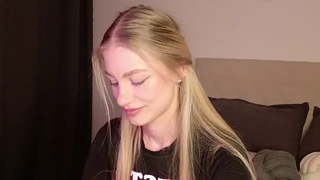 GabriellaOlsen online show from 15, 4, 2026