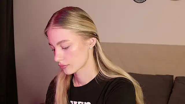 GabriellaOlsen online show from 11, 4, 2026