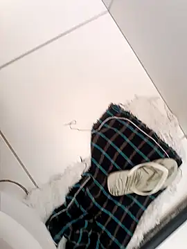 Snapshot of Trixboy201 chatting on 1, 10, 2025 Trixboy201 online show from 1, 10, 2025