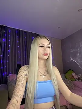 Snapshot of Tiffany_Kissss chatting on 18, 3, 2025 Tiffany Kissss online show from 18, 3, 2025