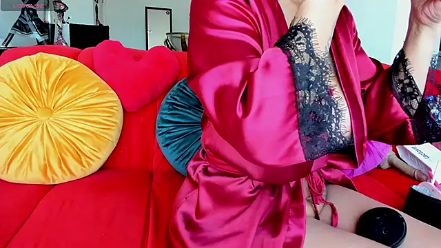 willow boobs online show from 3, 10, 2025