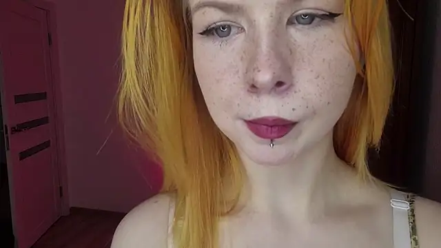 LynetHakes online show from 12, 7, 2026