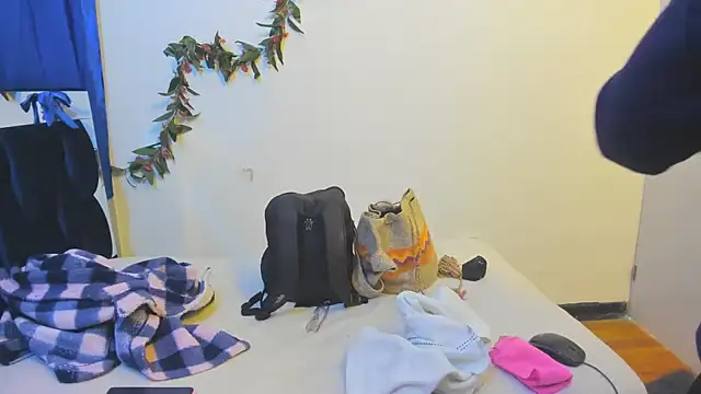 Snapshot of ShairaMarss chatting on 3, 10, 2025 ShairaMarss online show from 3, 10, 2025