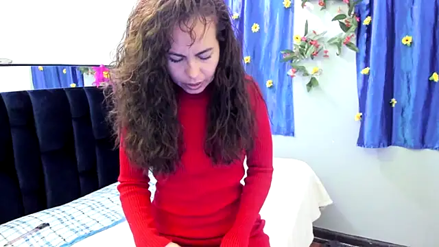 Snapshot of ShairaMarss chatting on 28, 10, 2025 ShairaMarss online show from 28, 10, 2025