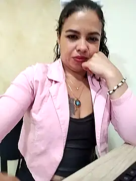 Snapshot of Ariana-07 chatting on 5, 3, 2025 Ariana-07 online show from 5, 3, 2025