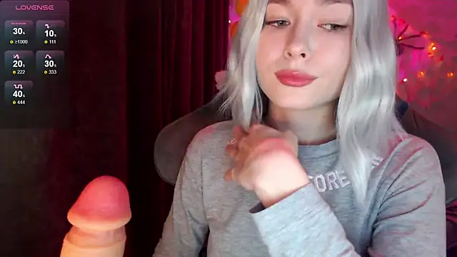 Ohmy Nora  online show from 3, 11, 2025