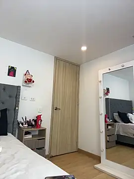 KarlaWild online show from 27, 11, 2025