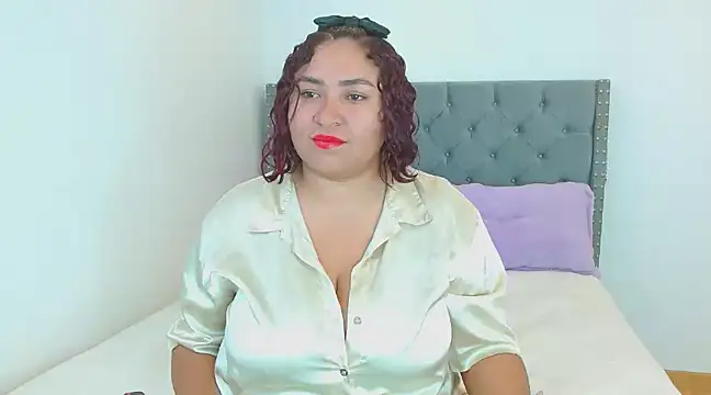 Snapshot of KarlaWild chatting on 6, 3, 2025 KarlaWild online show from 6, 3, 2025