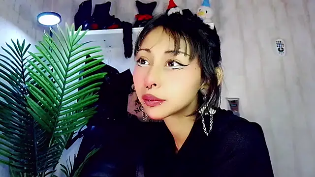verhona vlad online show from 4, 3, 2025