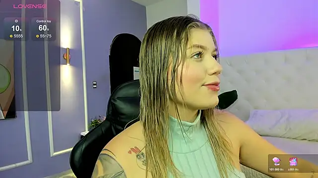 alaia greyy online show from 28, 11, 2025